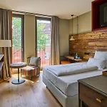 Freigeist Homes - Serviced 4*