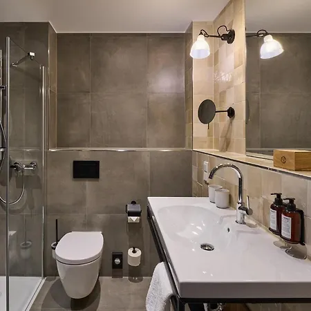 Freigeist Homes - Serviced شقة فندقية 4*